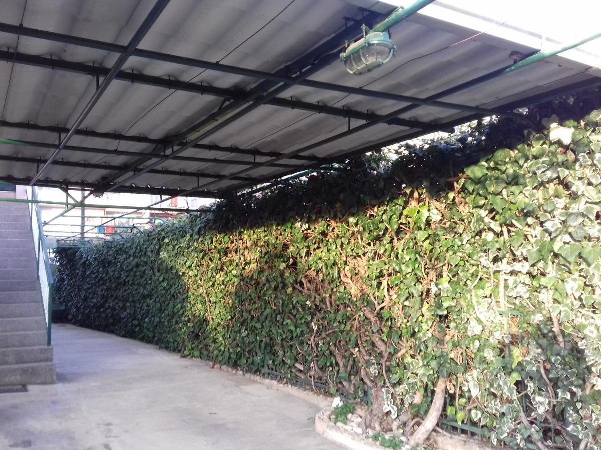 Jordan Apartamento Kaštela Exterior foto